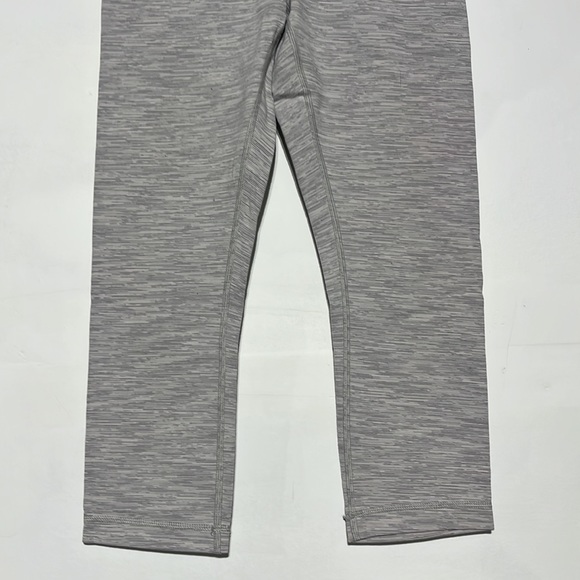 Lululemon Heathered Grey Cropped Leggings Size 6 - Picture 3 of 6